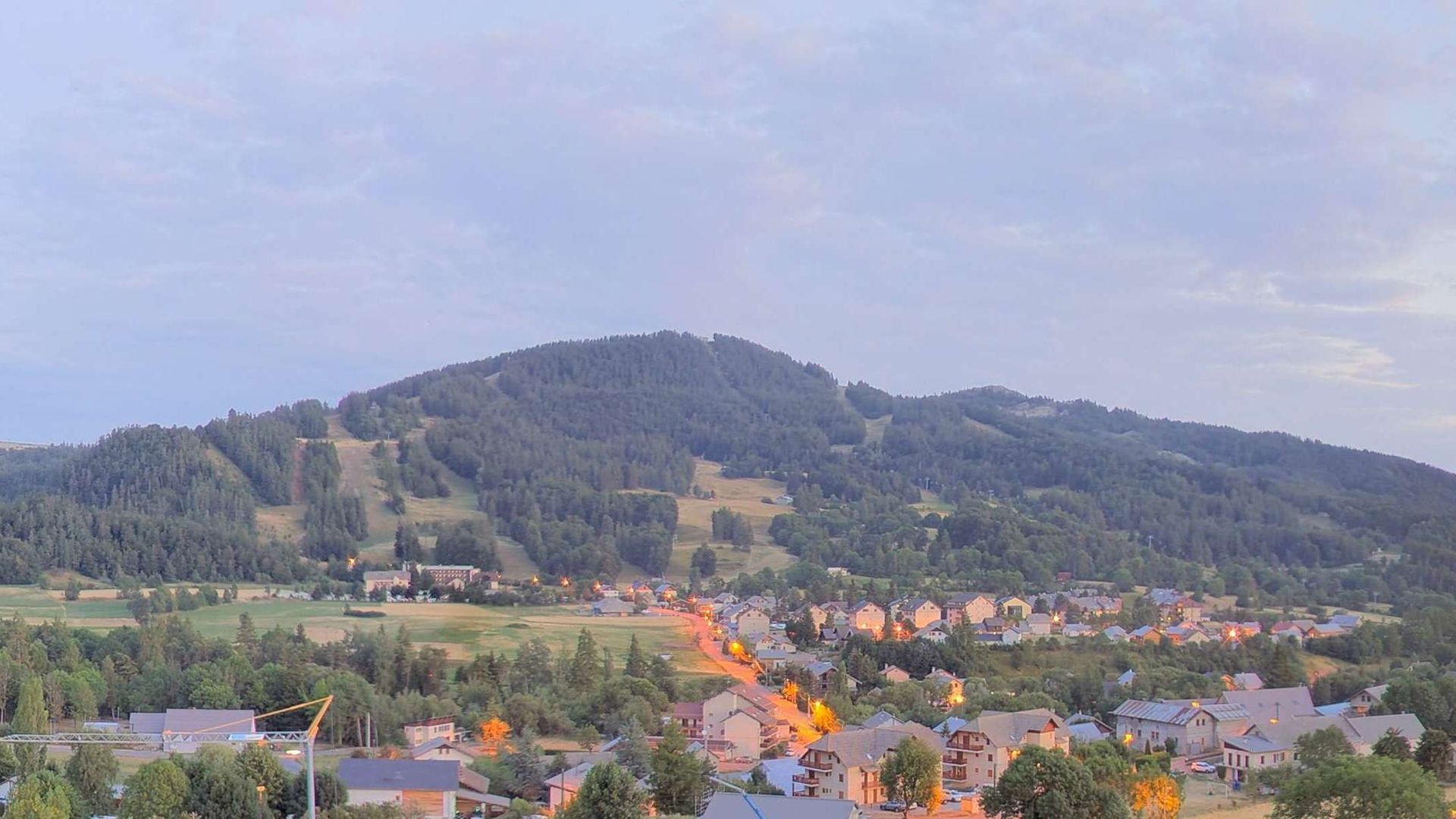Ancelle › Sud: Sommet de Chatégré - Route des Taillas