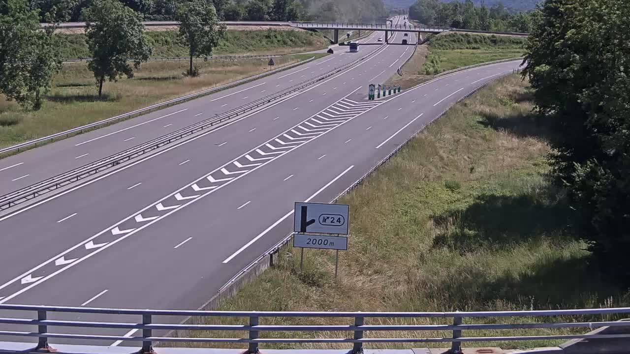 Bourgneuf: Chamousset-Bifurcation A43/A430, près d'Aiton, vue orientée vers Albertville