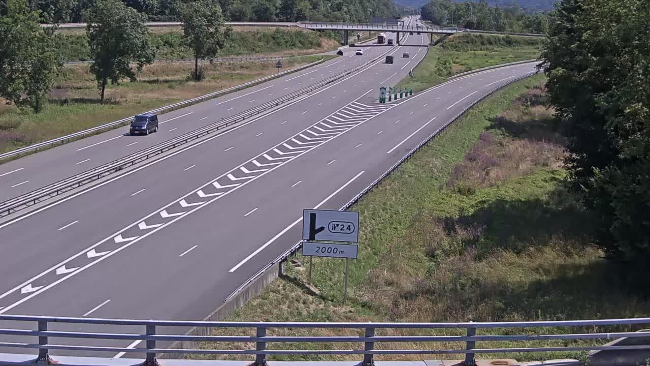 Bourgneuf: Chamousset-Bifurcation A43/A430, près d'Aiton, vue orientée vers Albertville