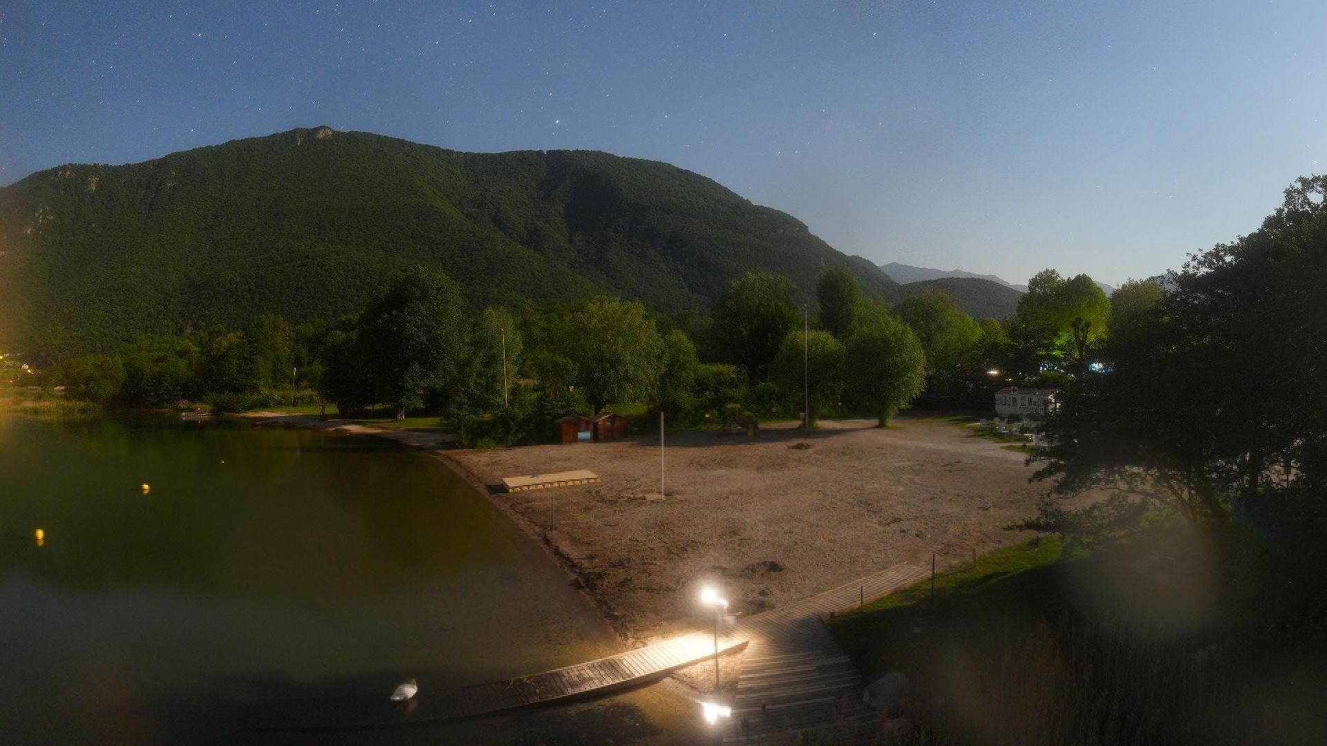 Doussard: Plage de Doussard - Bout du Lac - Au bout du lac d'Annecy
