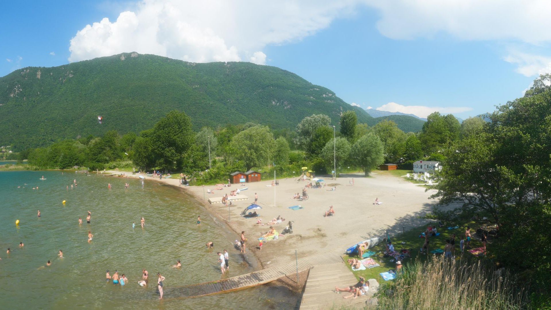 Doussard: Plage de Doussard - Bout du Lac - Au bout du lac d'Annecy