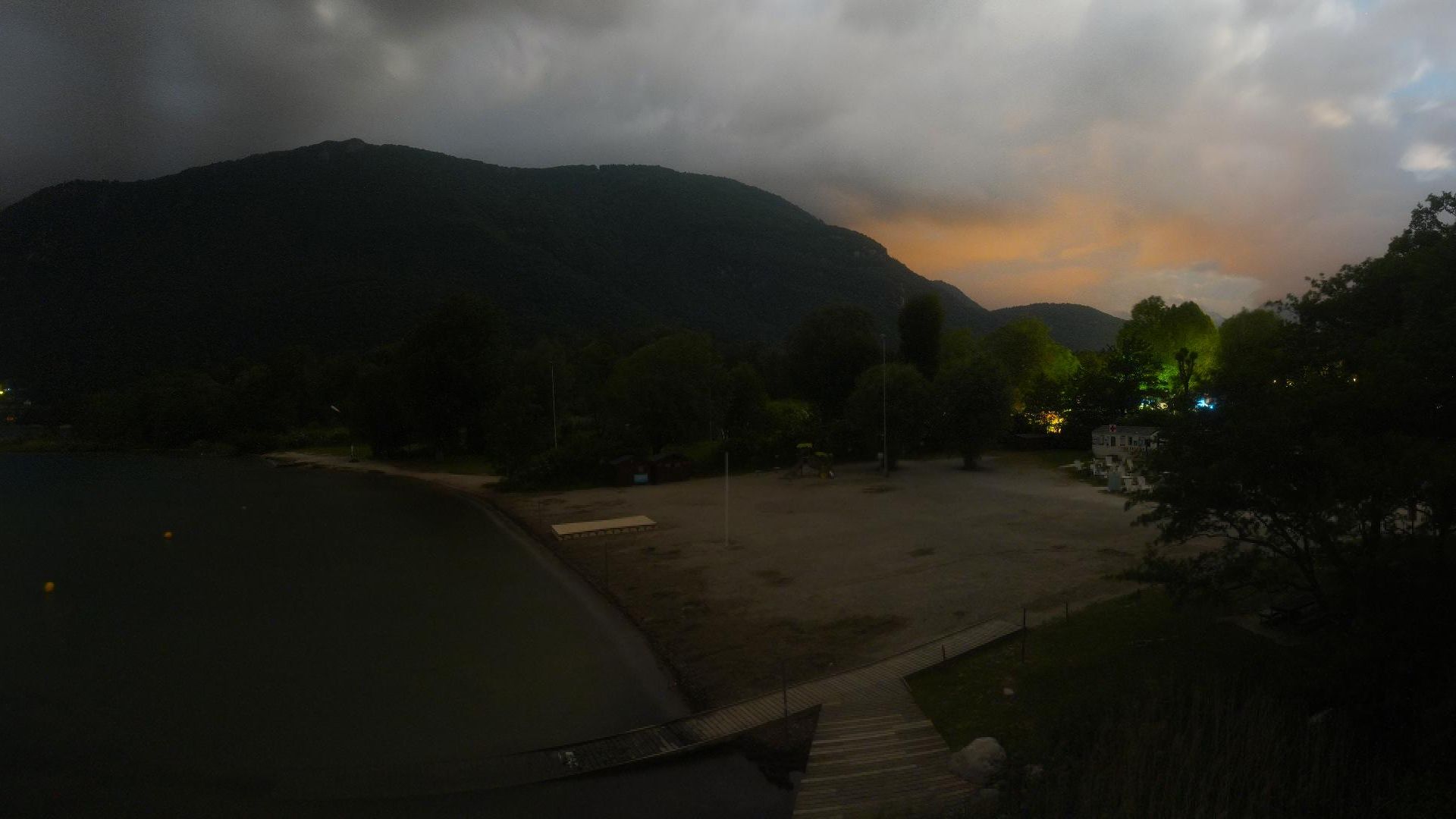 Doussard: Plage de Doussard - Bout du Lac - Au bout du lac d'Annecy