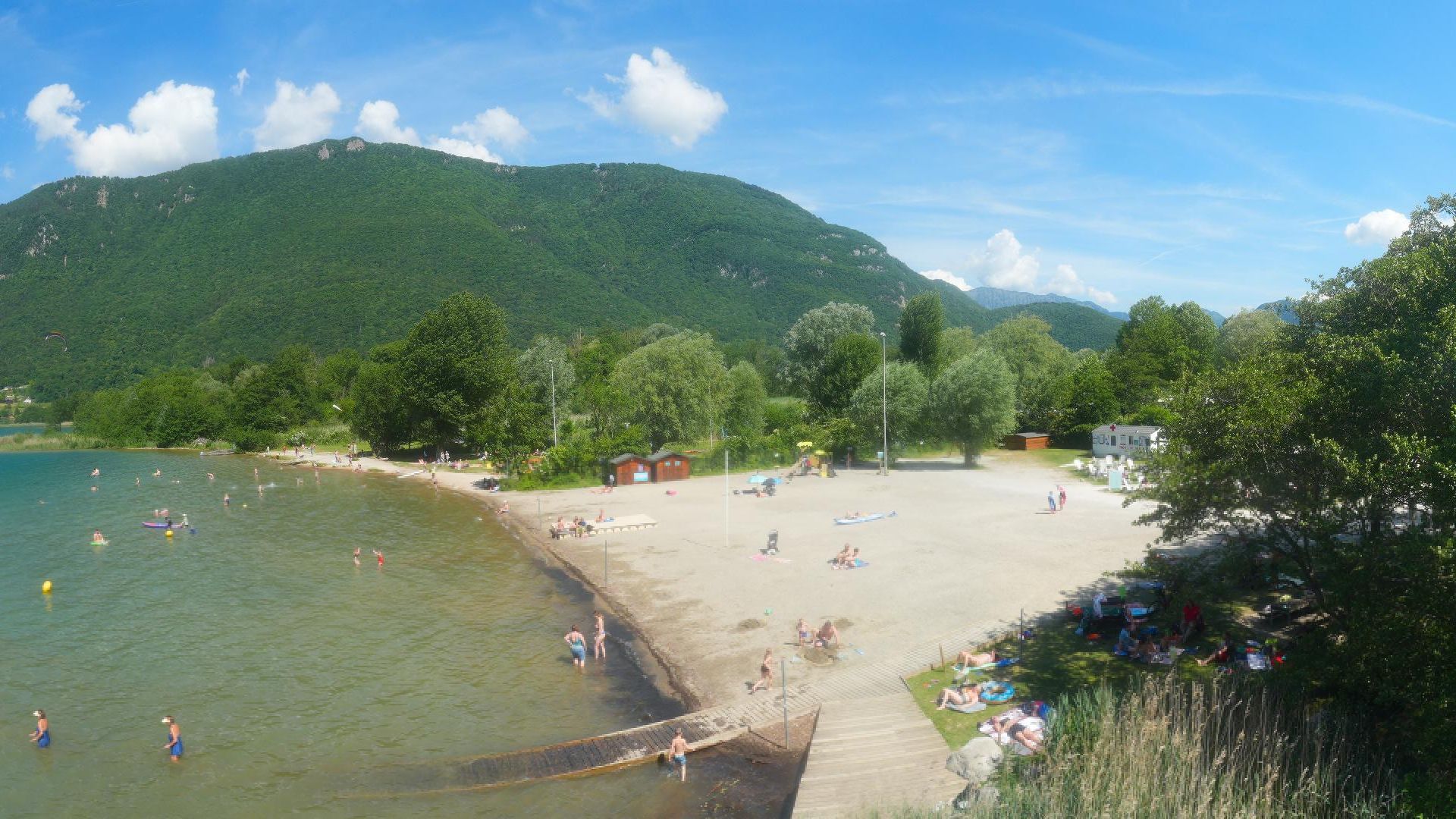 Doussard: Plage de Doussard - Bout du Lac - Au bout du lac d'Annecy
