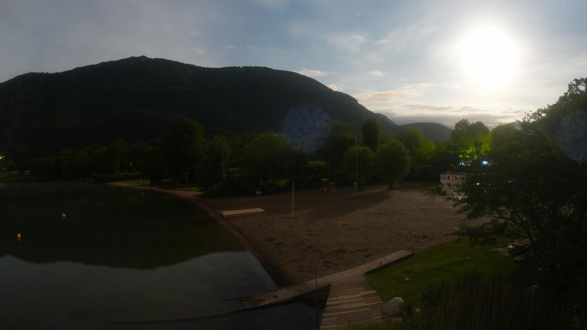 Doussard: Plage de Doussard - Bout du Lac - Au bout du lac d'Annecy