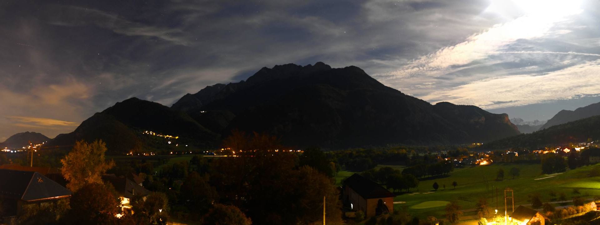 Giez: Golf de Giez - la dent de cons - La Tournette - Dents de Lanfon