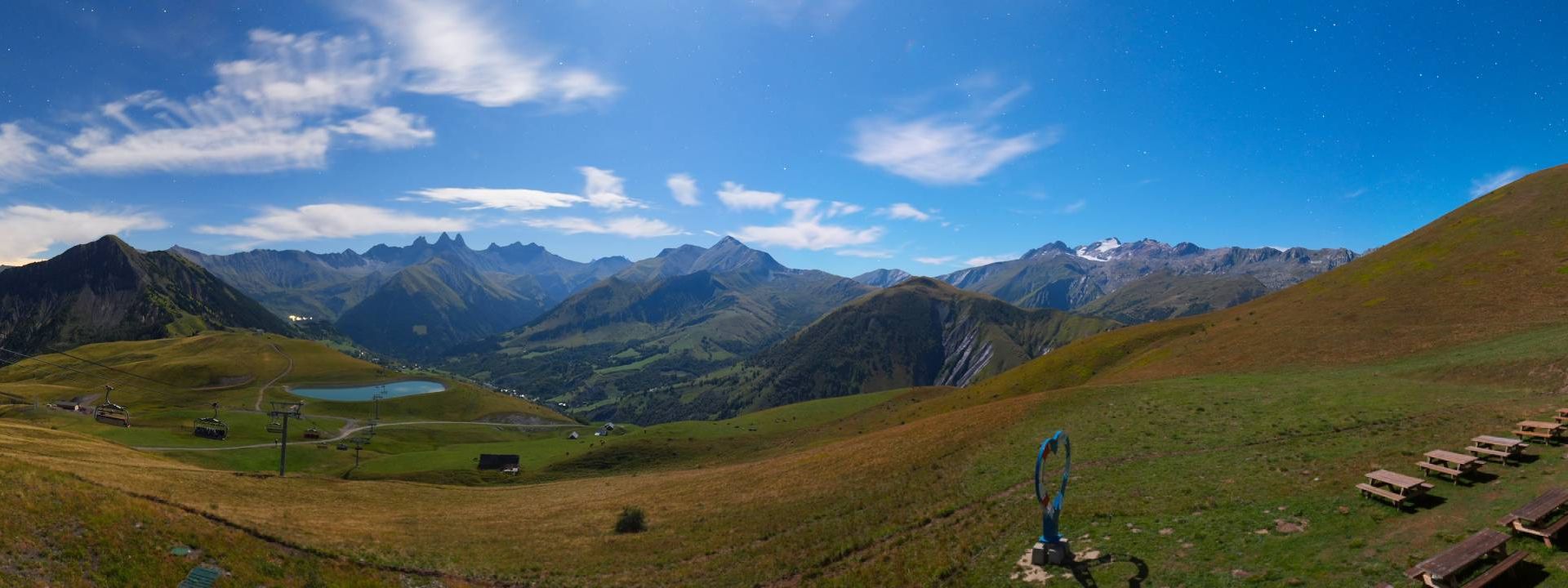 Saint-Jean-d'Arves: Charvin Express