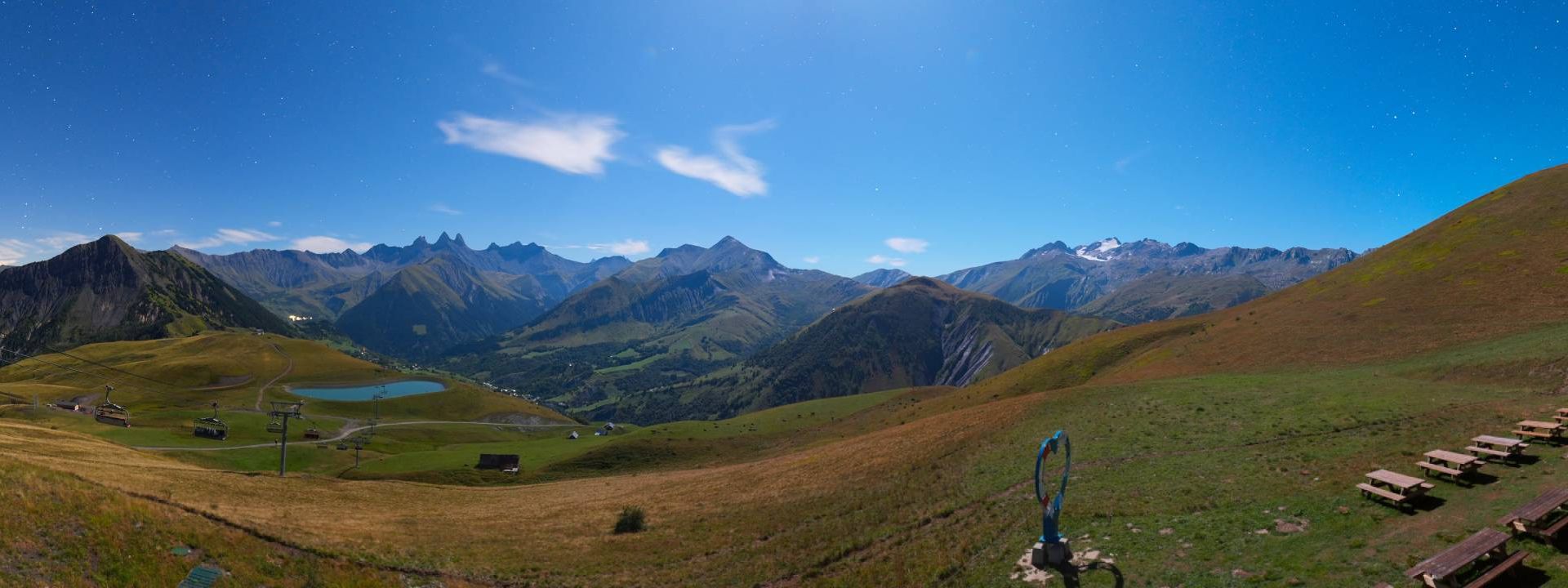 Saint-Jean-d'Arves: Charvin Express
