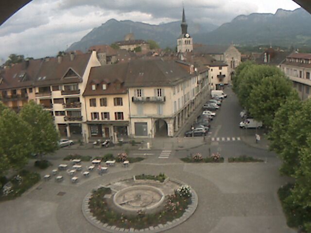 La Roche-sur-Foron › Sud-est: Place de l'Hôtel de ville