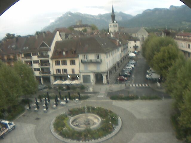 La Roche-sur-Foron › Sud-est: Place de l'Hôtel de ville
