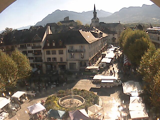 La Roche-sur-Foron › Sud-est: Place de l'Hôtel de ville