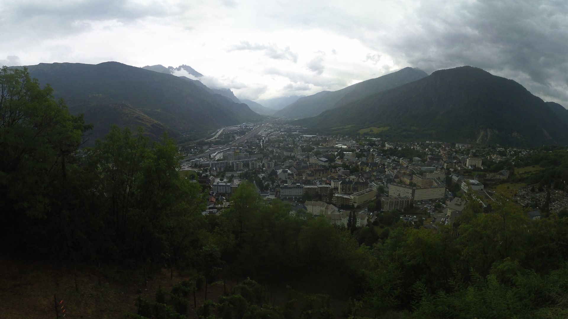 Saint-Jean-de-Maurienne › Est