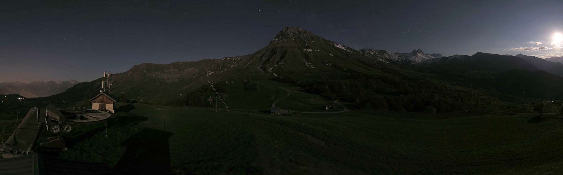 Albiez-Montrond › Sud-est: Téléski des aplanes - Pointe d'Emy