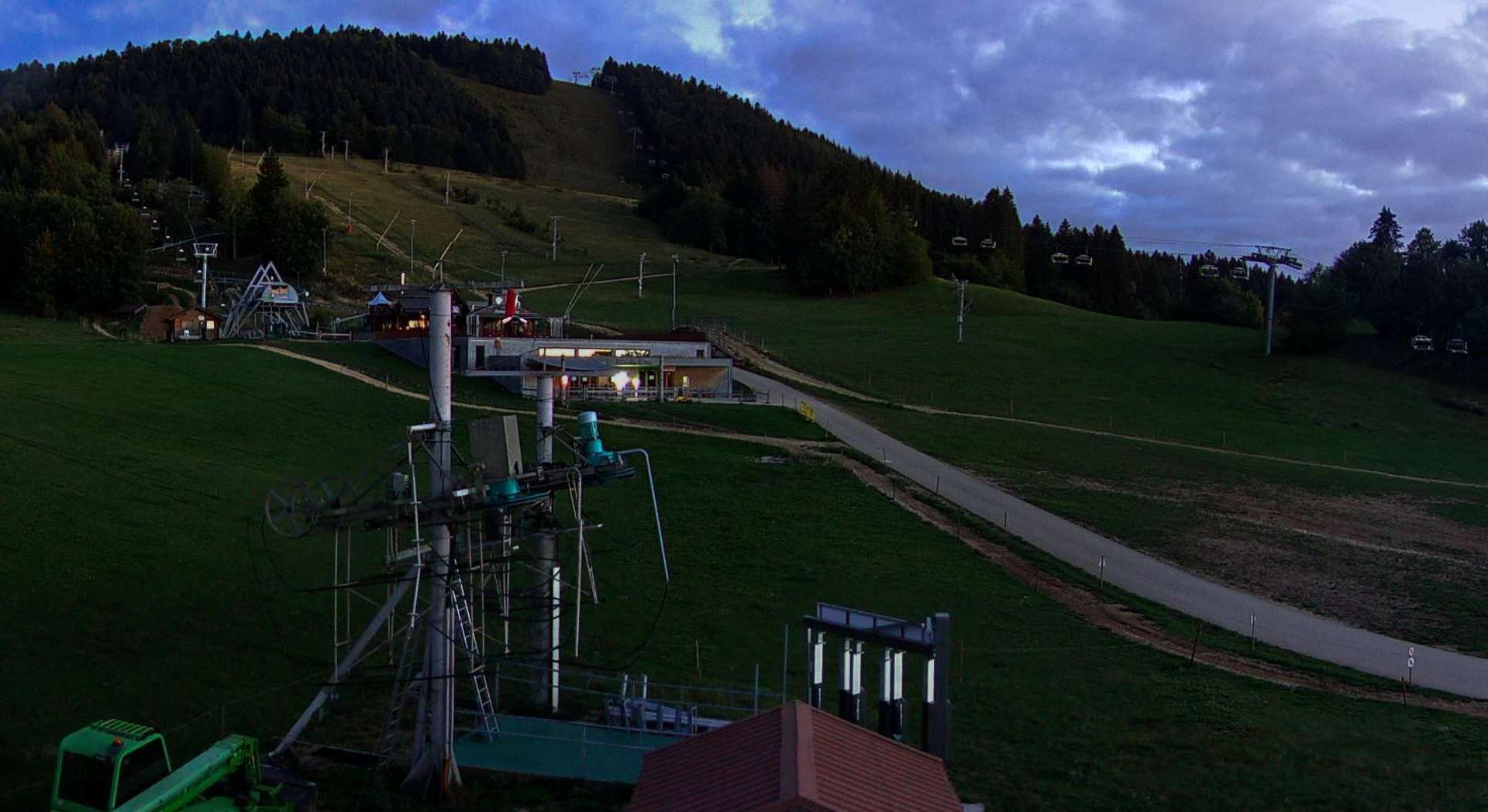 Métabief › Sud: Station Métabief - Luge sur rails : la luge des Cimes - Belvédère de la Renversée
