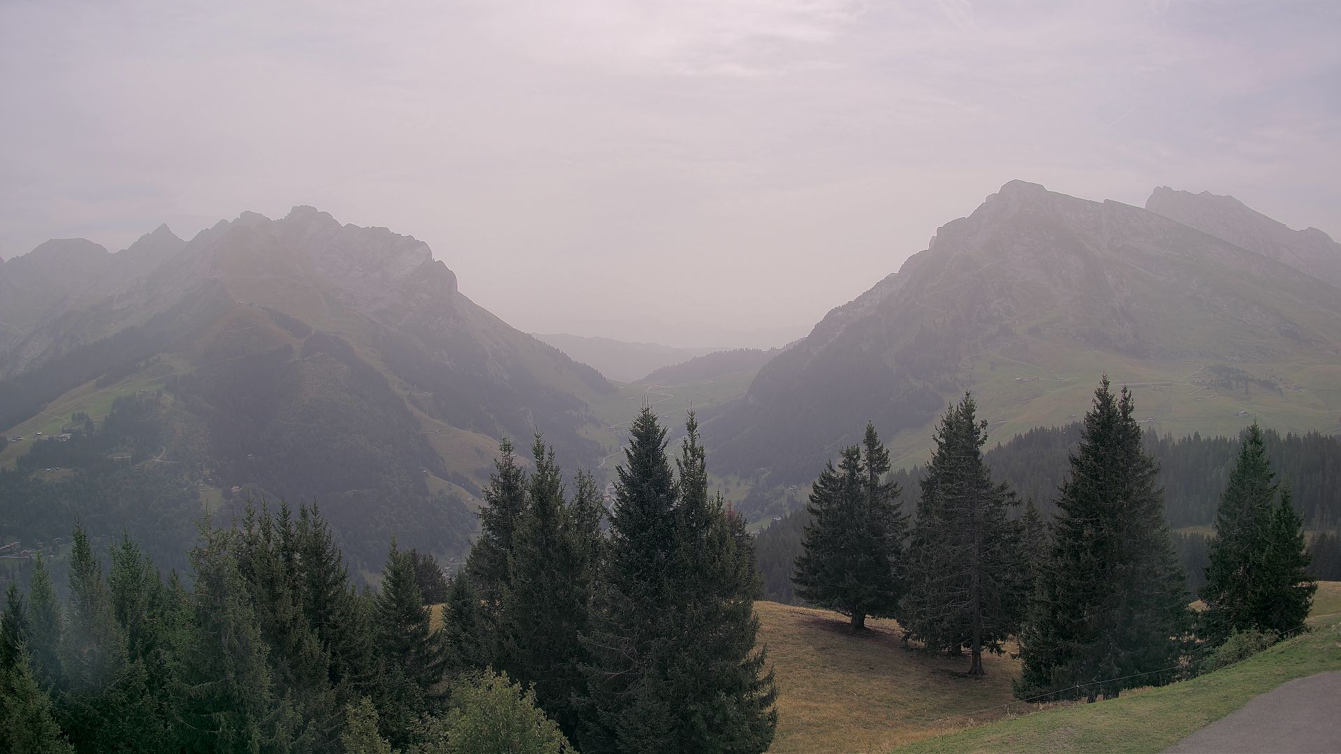 Thônes › Sud-est: Col des Aravis