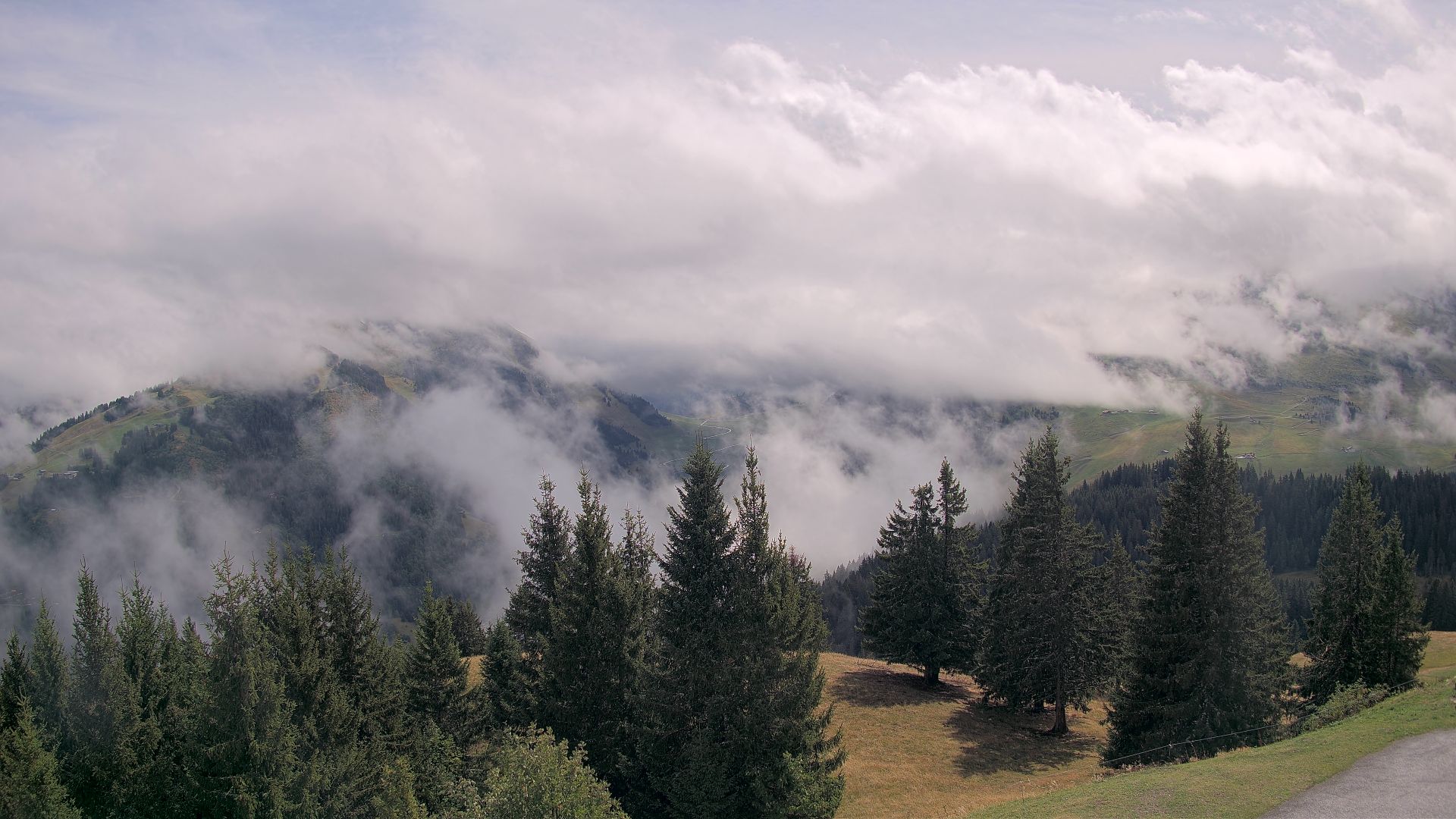 Thônes › Sud-est: Col des Aravis