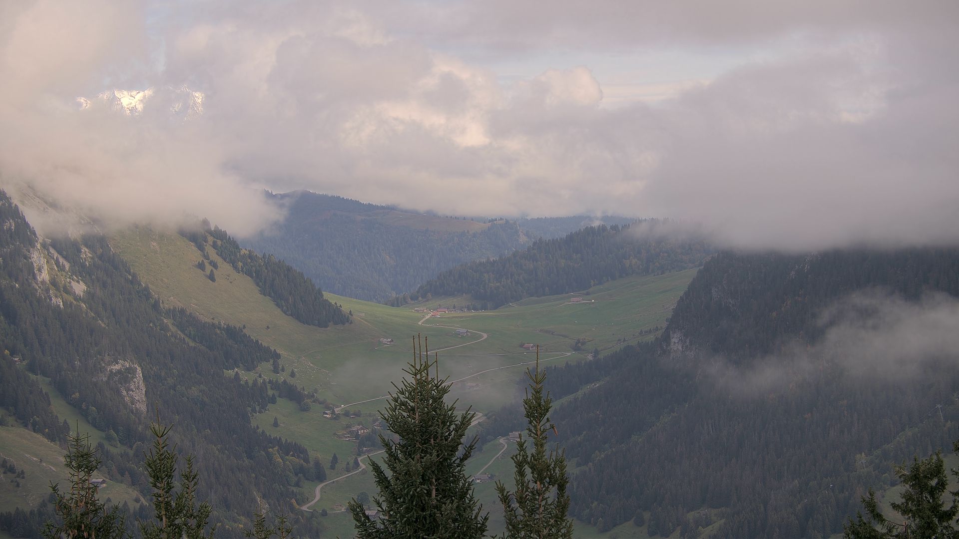 Thônes › Sud-est: Col des Aravis