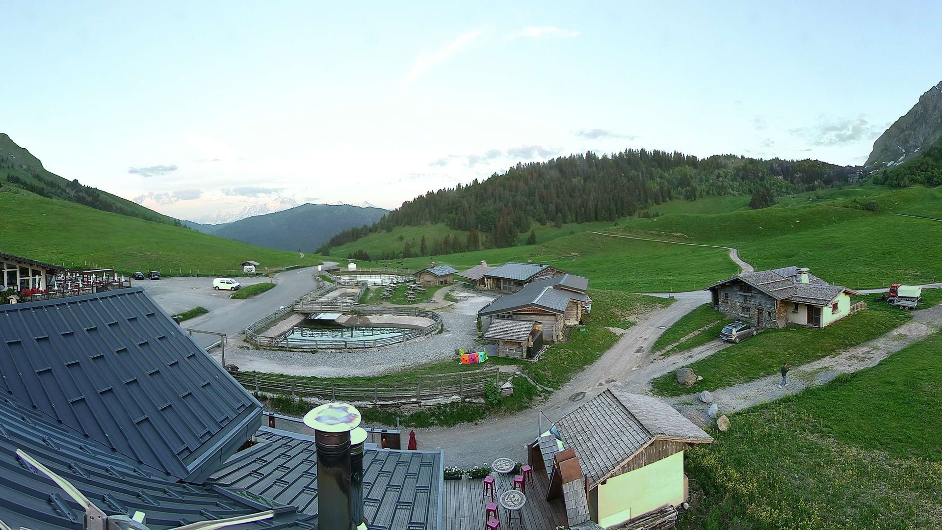 La Giettaz: LES RHODOS (Col des Aravis)