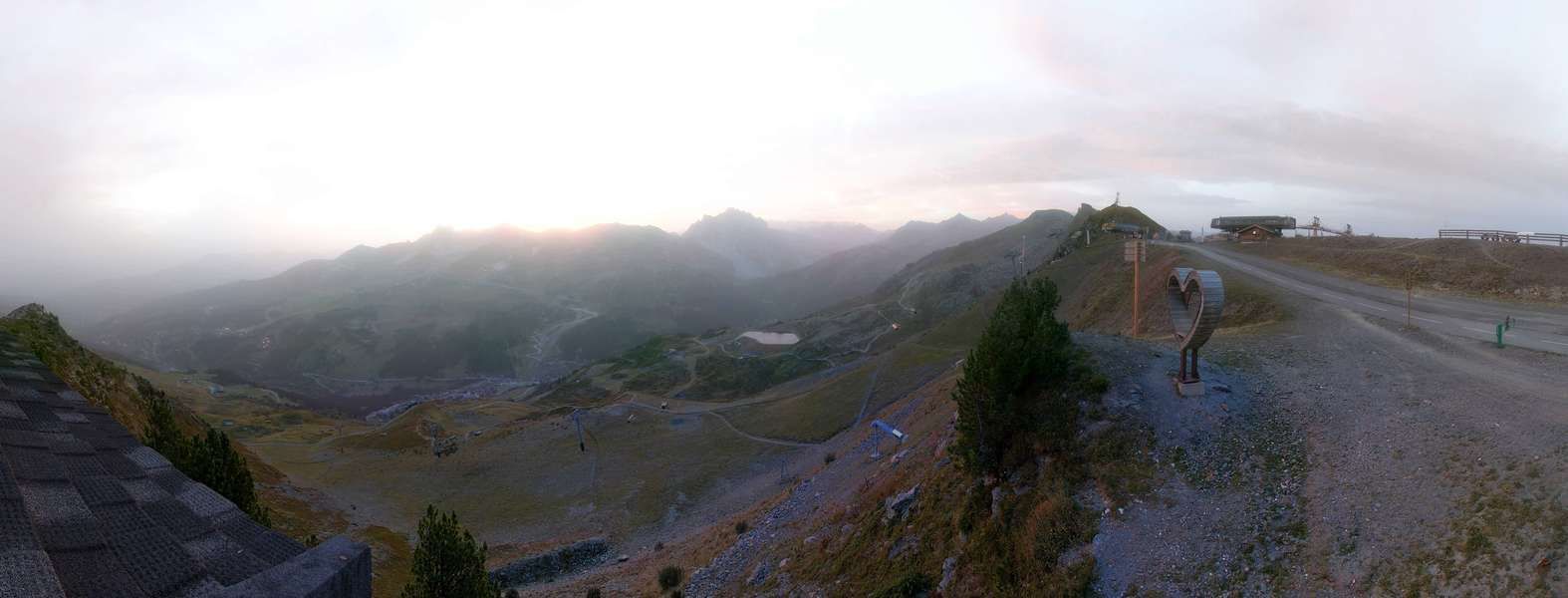 Les Allues › Sud-est: Sommet tougnete - Méribel Les 3 Vallées