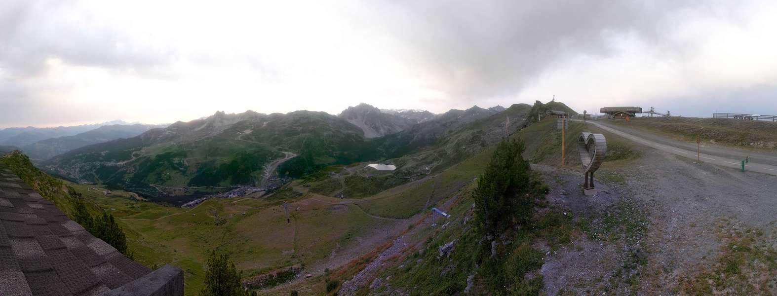 Les Allues: Méribel Tougnète (2434m) HD