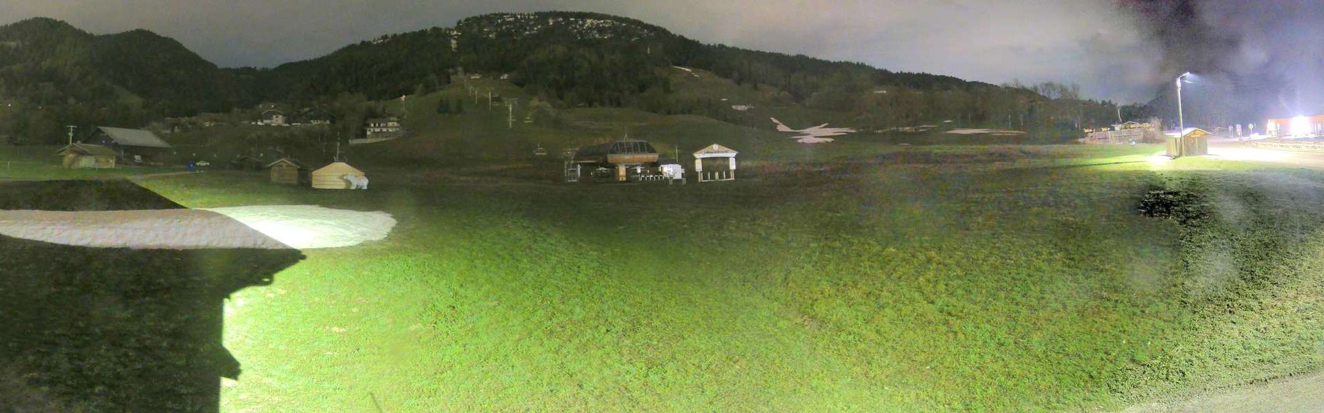 Praz-sur-Arly: Allée du Front de Neige