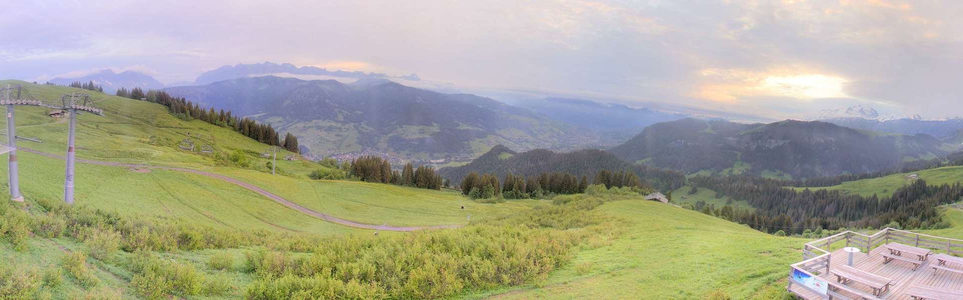 Praz-sur-Arly: Crêt du Midi