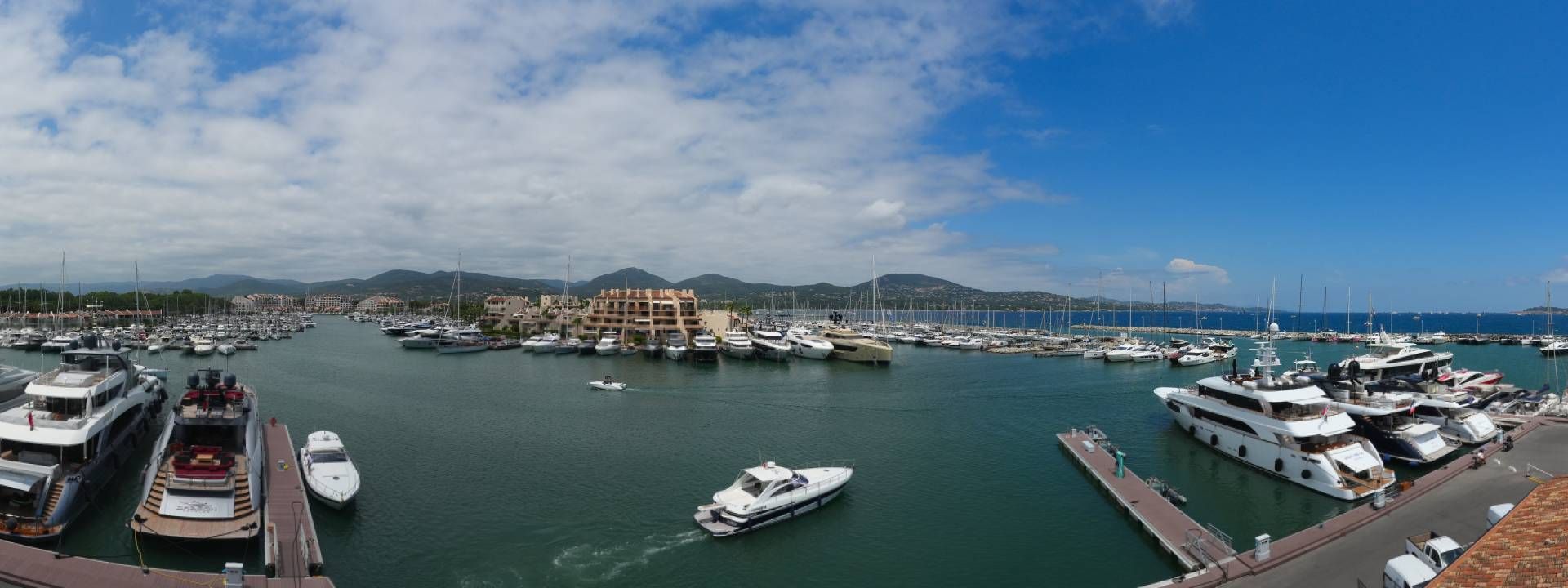 Cogolin › Est: Port des Marines de Cogolin