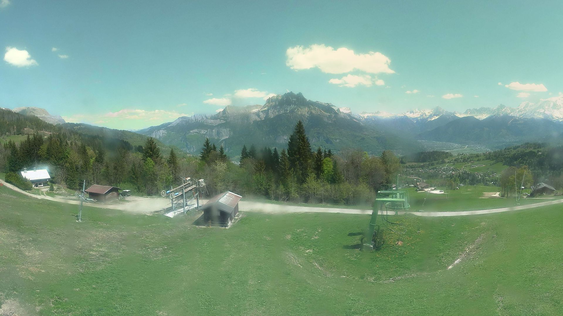 Cordon: Panoramique HD