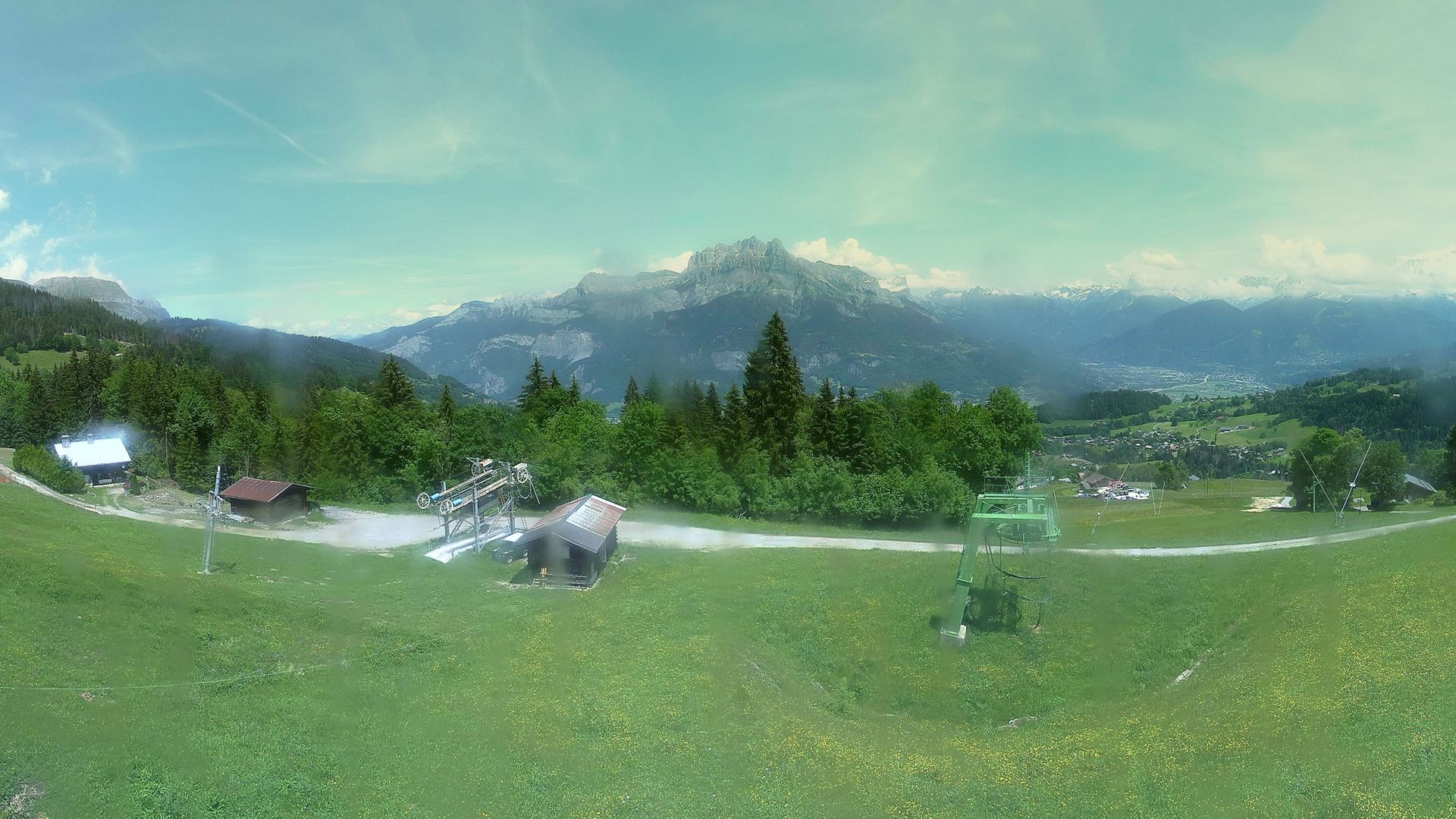 Cordon: Panoramique HD