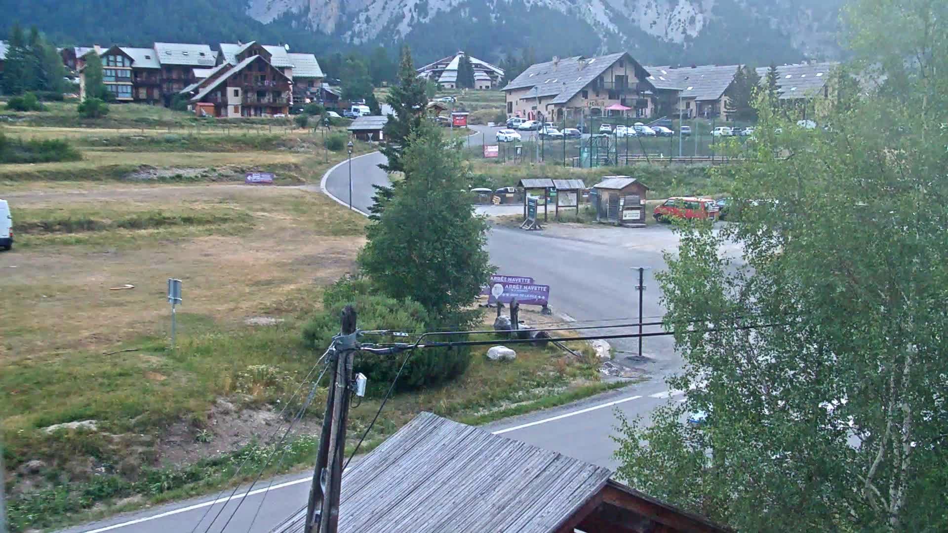 Névache › Nord-est: Ski School Névache - Névache village la boulangerie