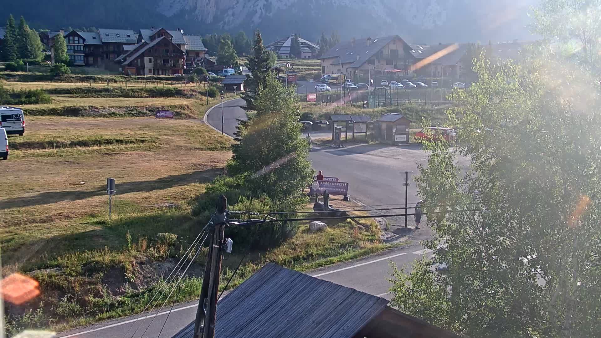Névache › Nord-est: Ski School Névache - Névache village la boulangerie