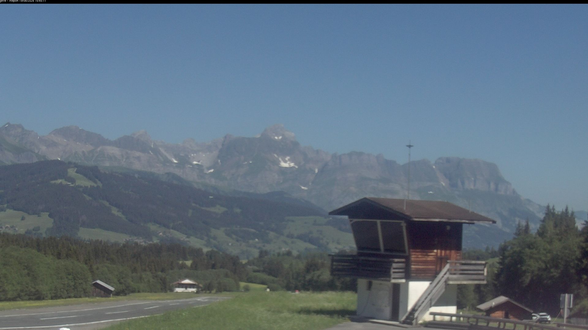 Megève › Sud-ouest: Altiport Megève LFHM - Aravis Range