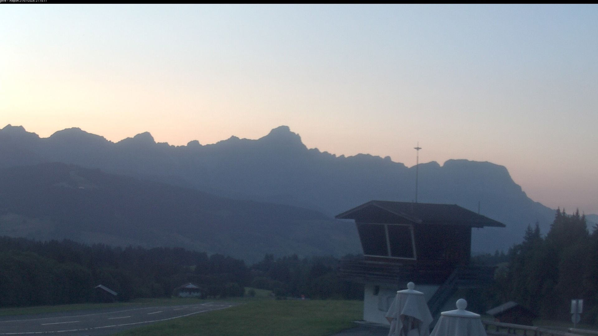 Megève › Sud-ouest: Altiport Megève LFHM - Aravis Range