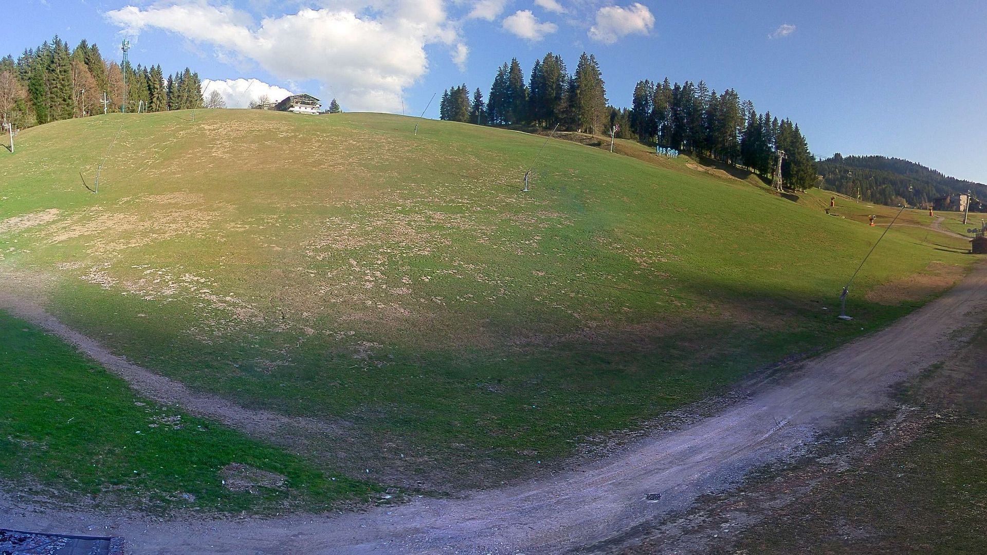 Les Gets: Route du Front de Neige