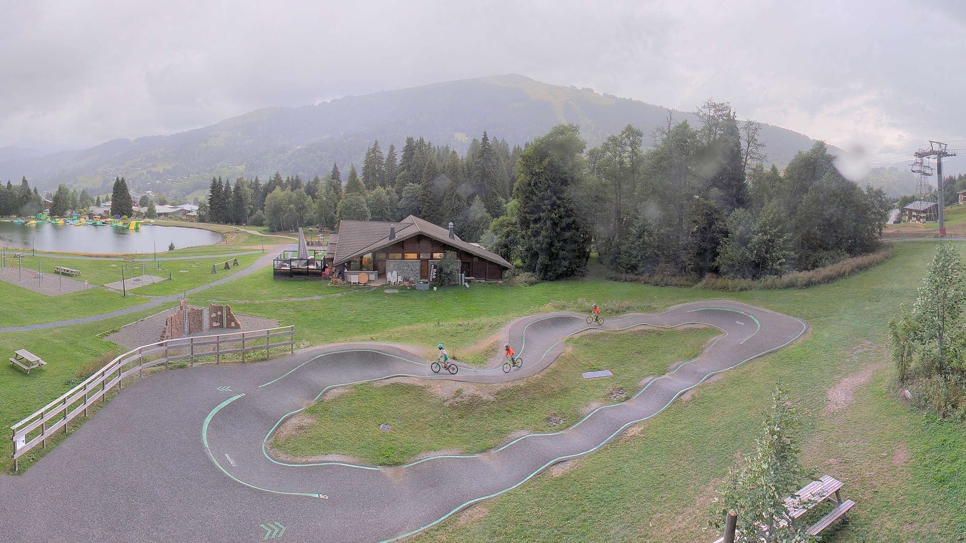 Les Gets › Ouest: Lac des Écoles