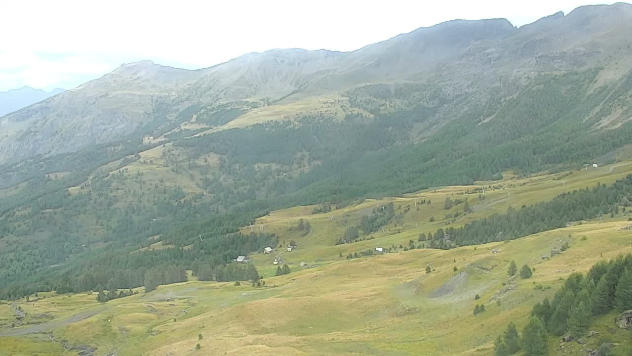 Enchastrayes › Est: Haut du télésiège du Brec - Col Haut - Col de Terres Plaines