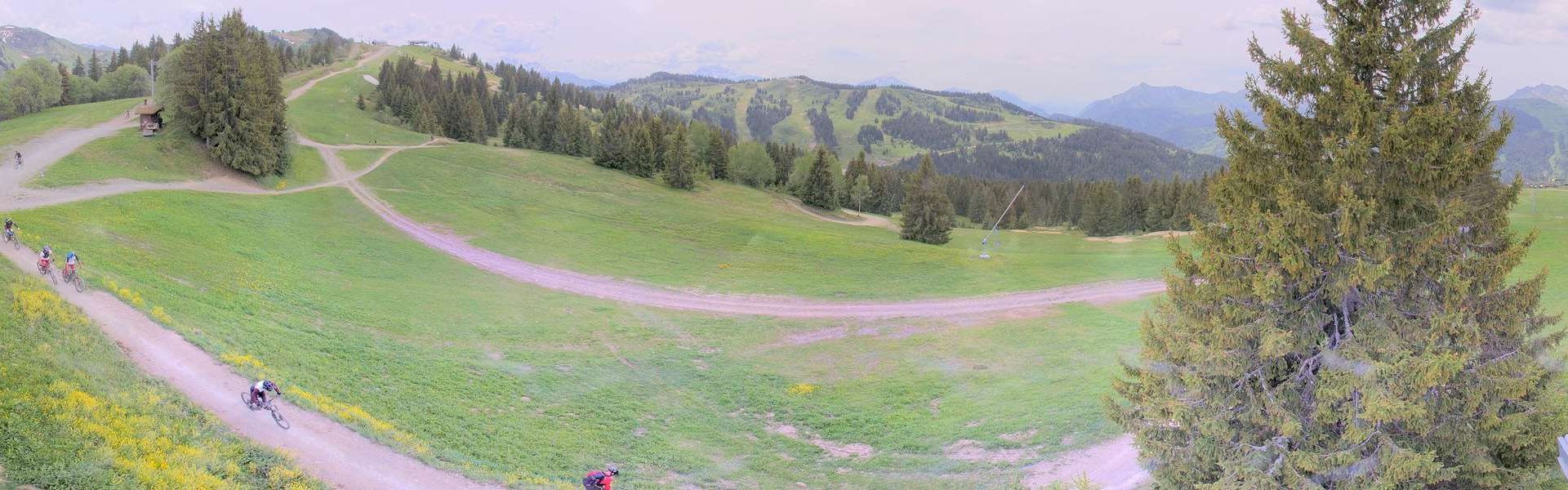Les Gets: Chavannes Express chair lift