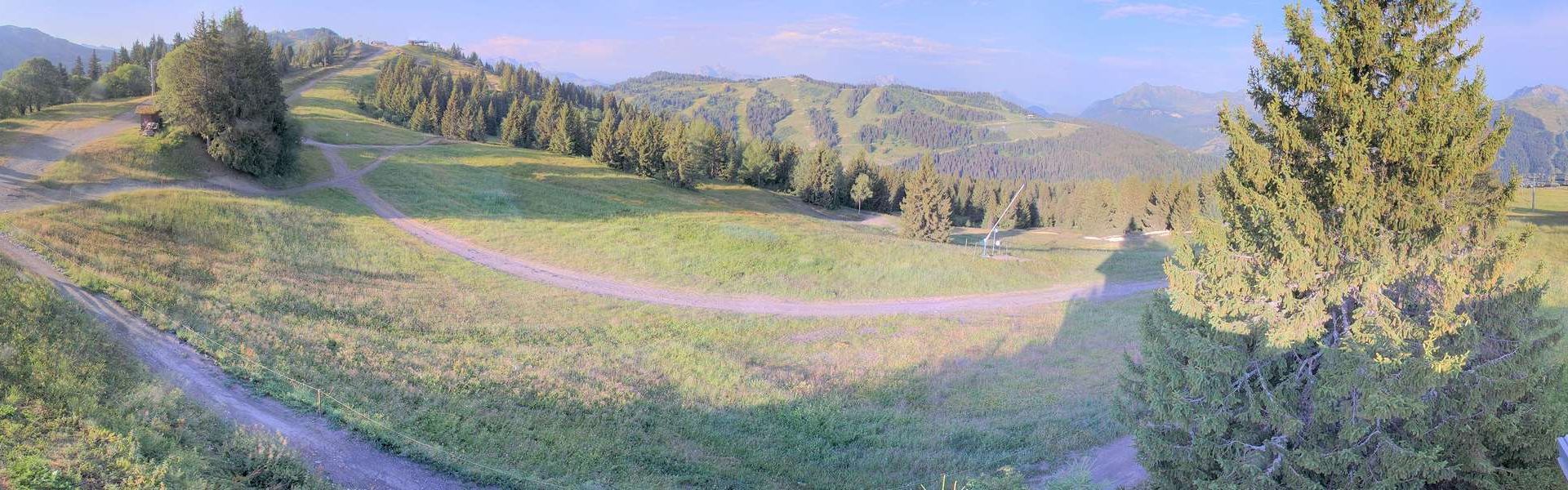 Les Gets: Chavannes Express chair lift