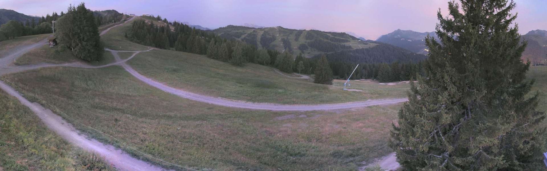 Les Gets: Chavannes Express chair lift