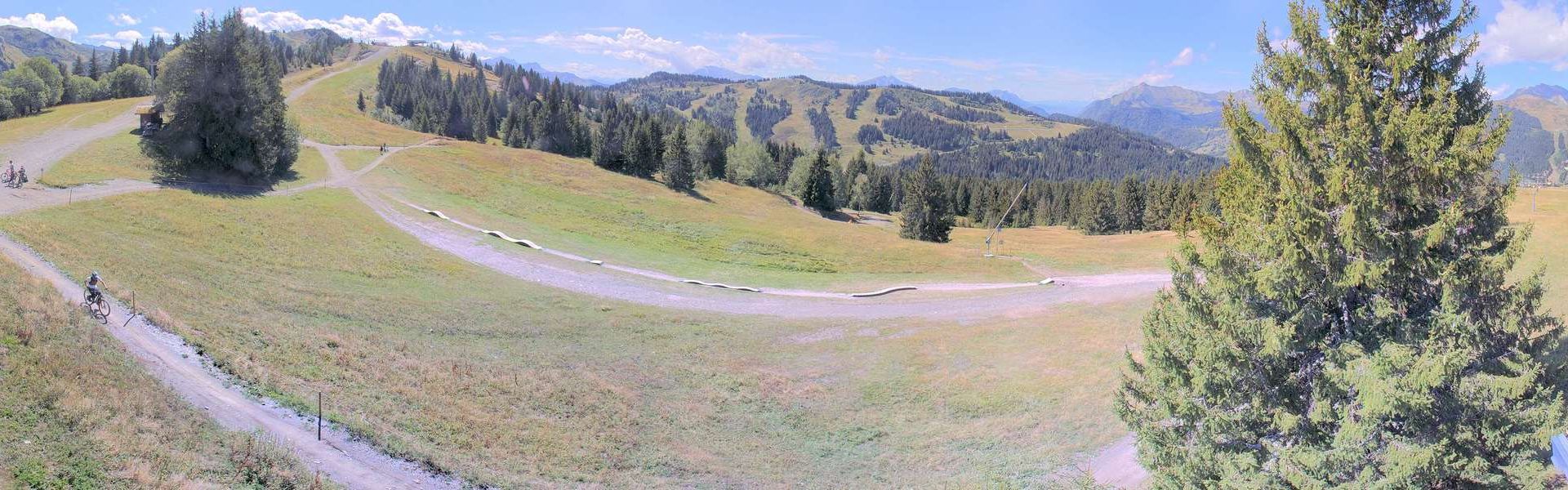 Les Gets: Chavannes Express chair lift