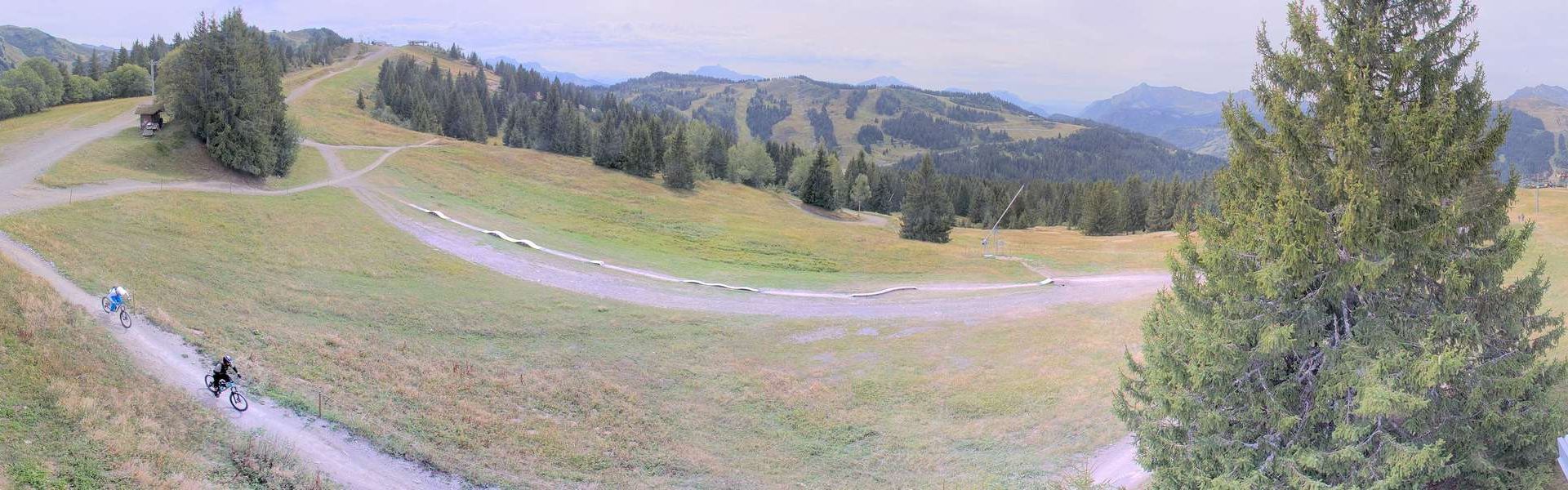 Les Gets: Chavannes Express chair lift