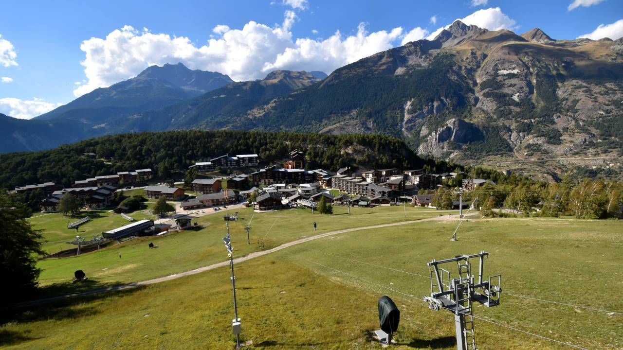 Villarodin-Bourget: Allée de la Fontaine aux Oiseaux