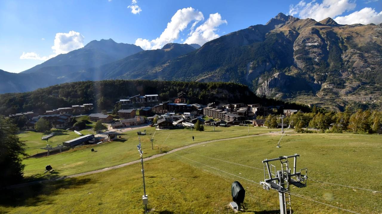 Villarodin-Bourget: Allée de la Fontaine aux Oiseaux
