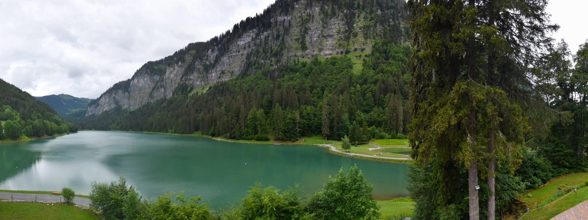 Montriond › Est: Lac de Montriond
