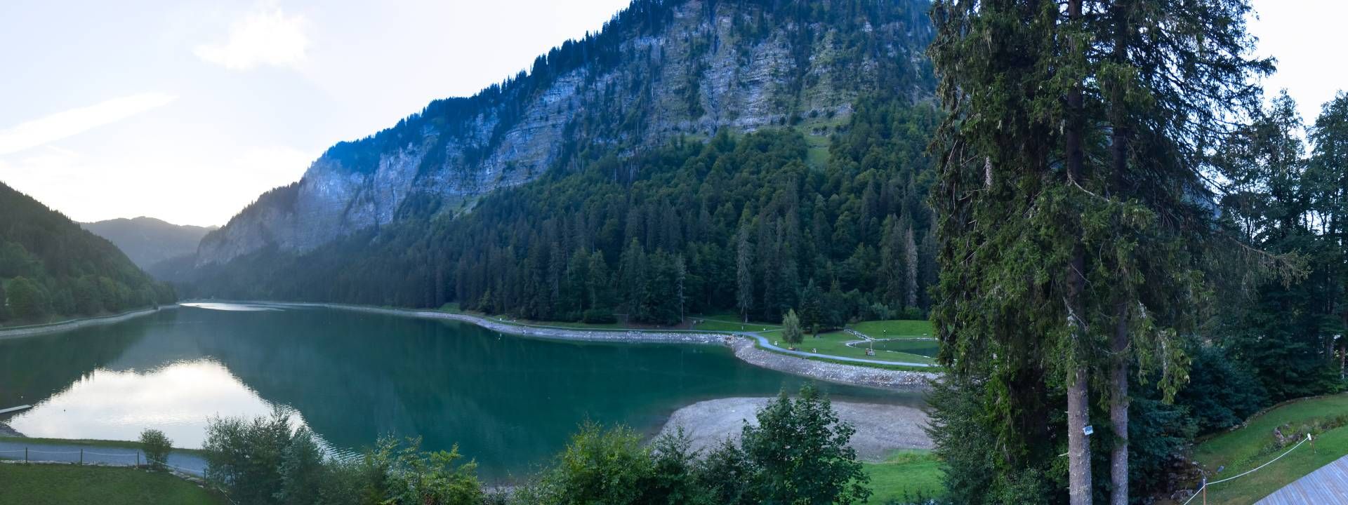 Montriond › Est: Lac de Montriond