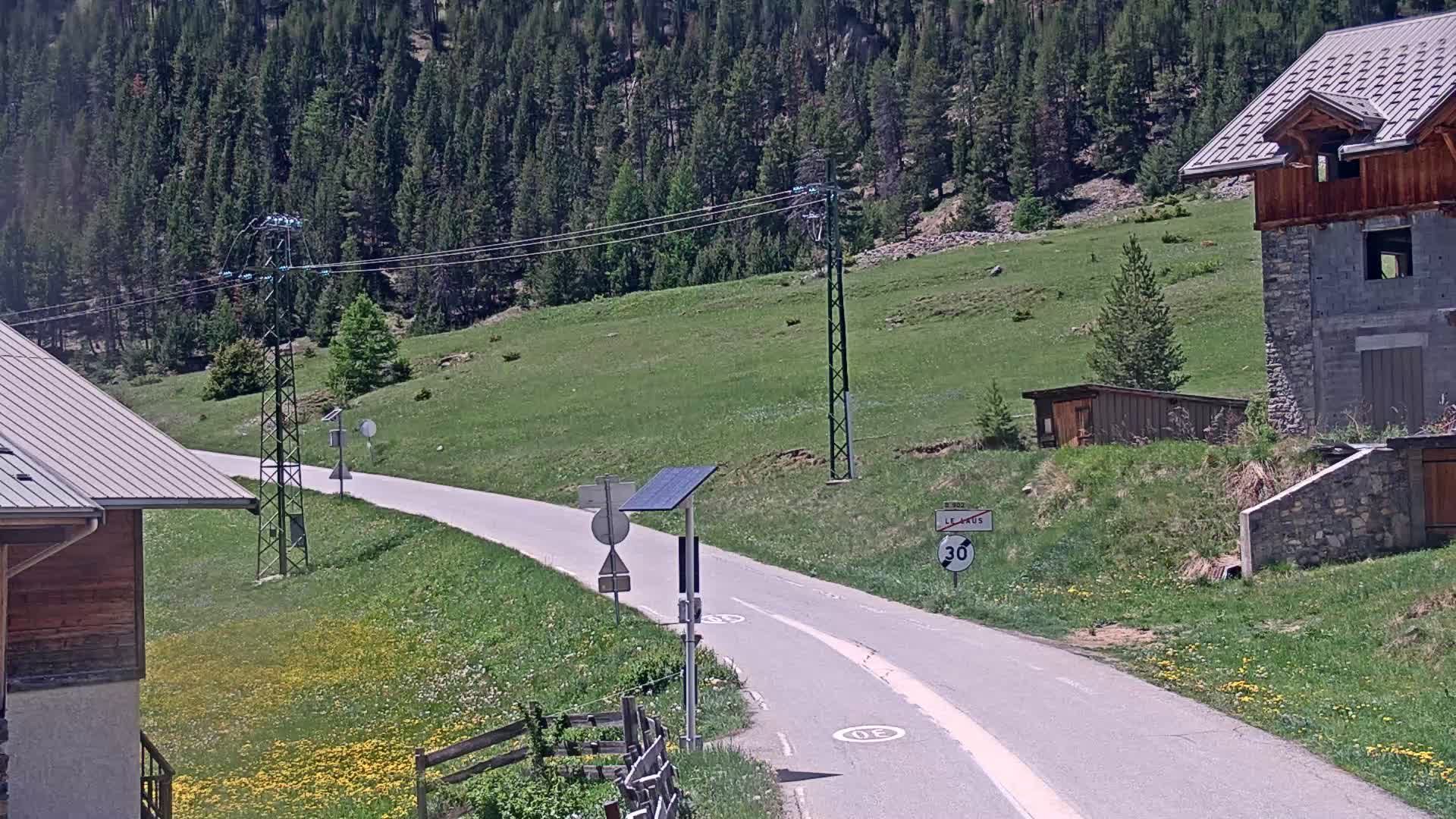 Cervières: Route du col de L'Izoard