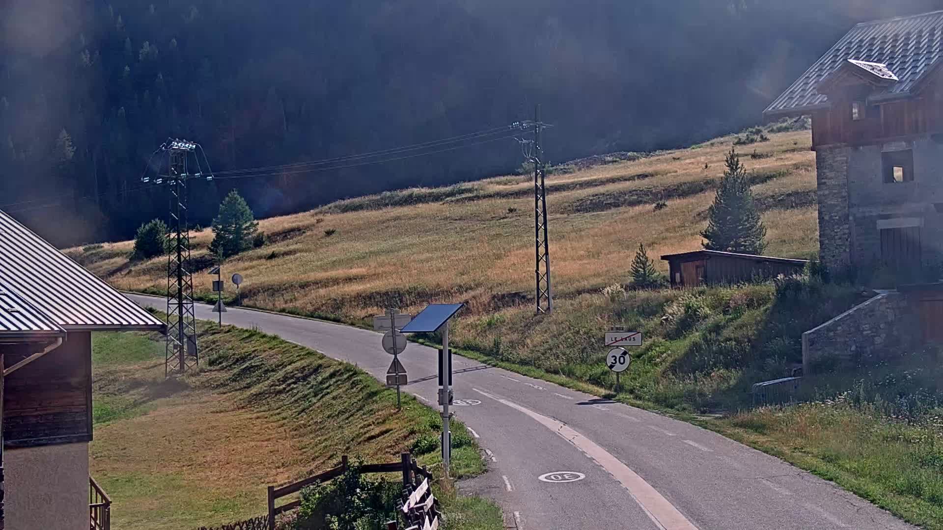 Cervières: Route du col de L'Izoard