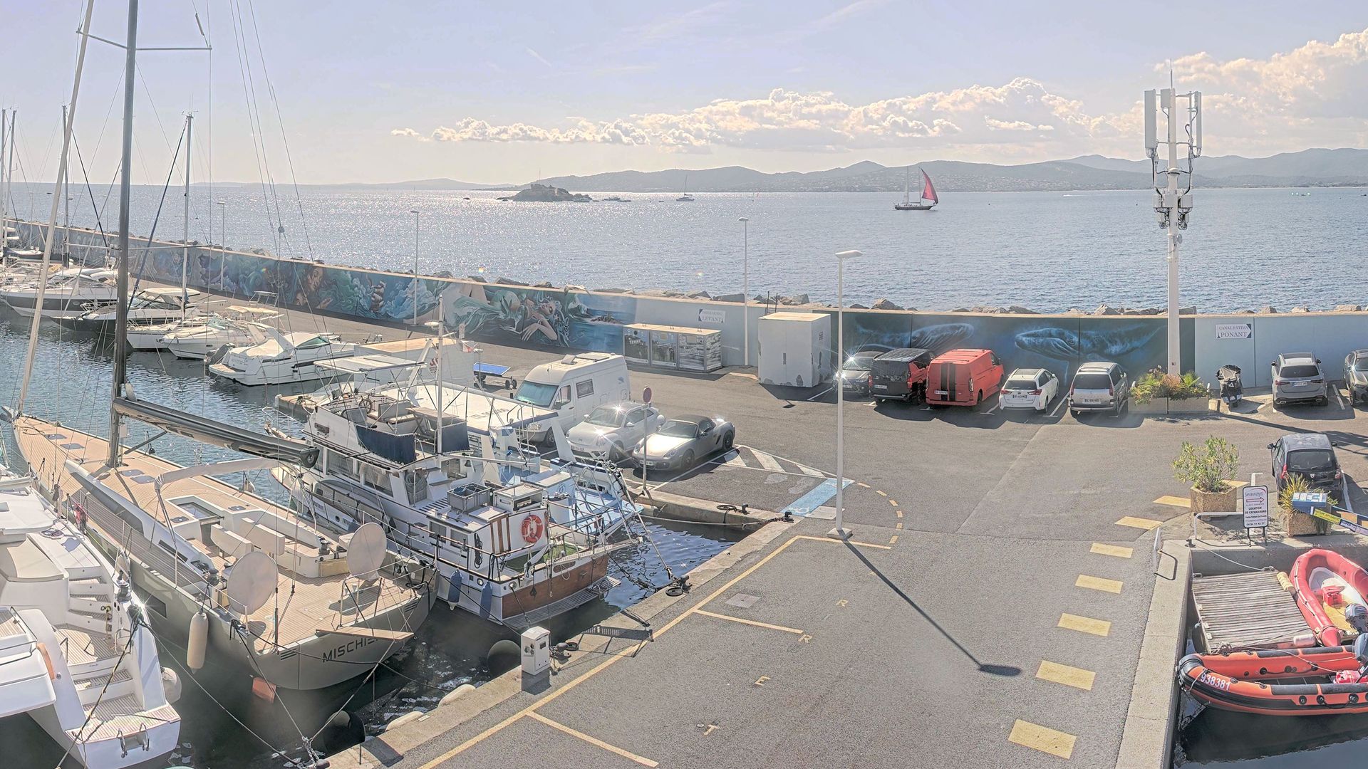 Saint-Raphaël › Sud-ouest: Port Santa Lucia - Le Lion de Mer