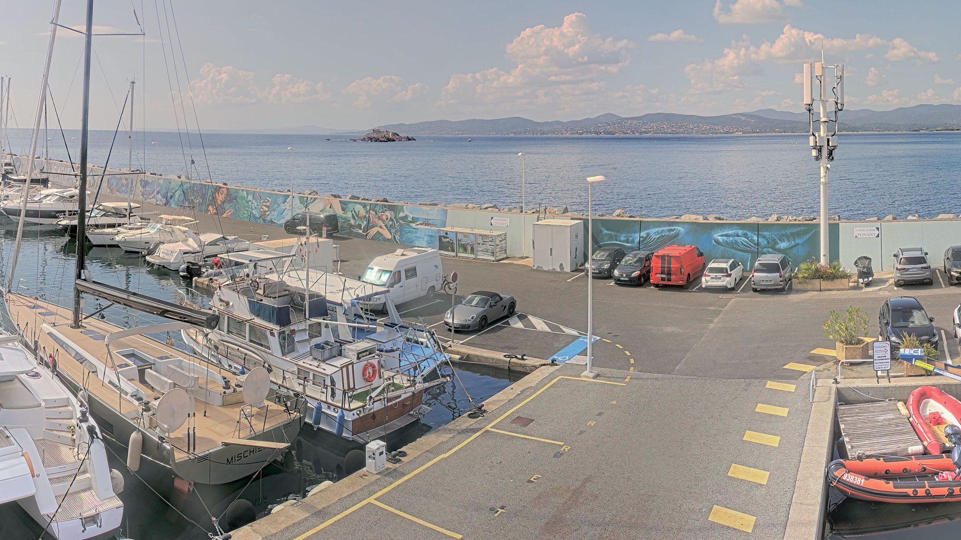 Saint-Raphaël › Sud-ouest: Port Santa Lucia - Le Lion de Mer