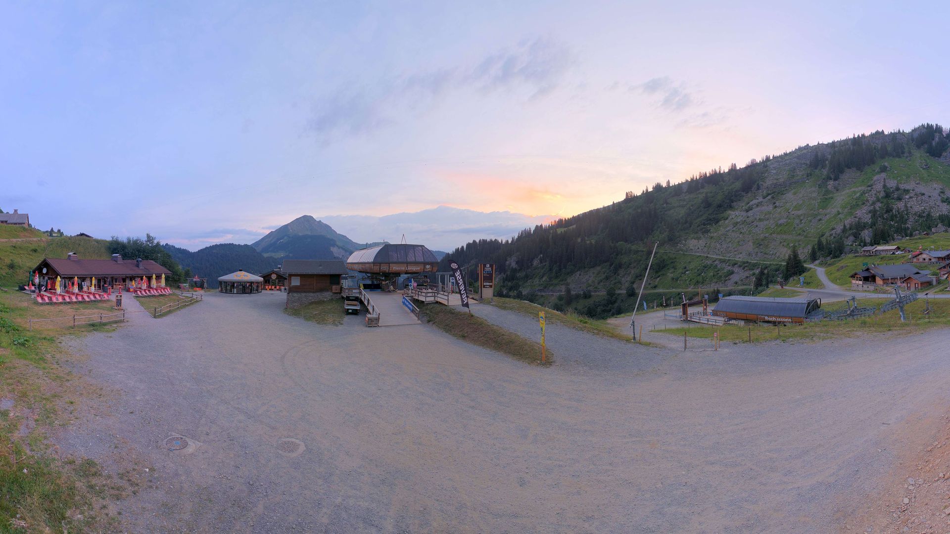 Châtel › Nord: Chalets de Plaine Dranse - Télésiège Rochassons