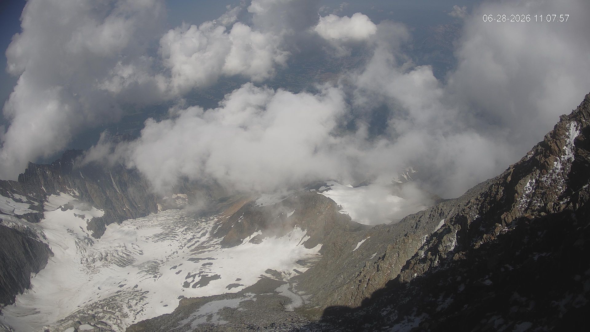 Saint-Gervais-les-Bains › Est: Refuge du Goûter(3815m) - Grand couloir